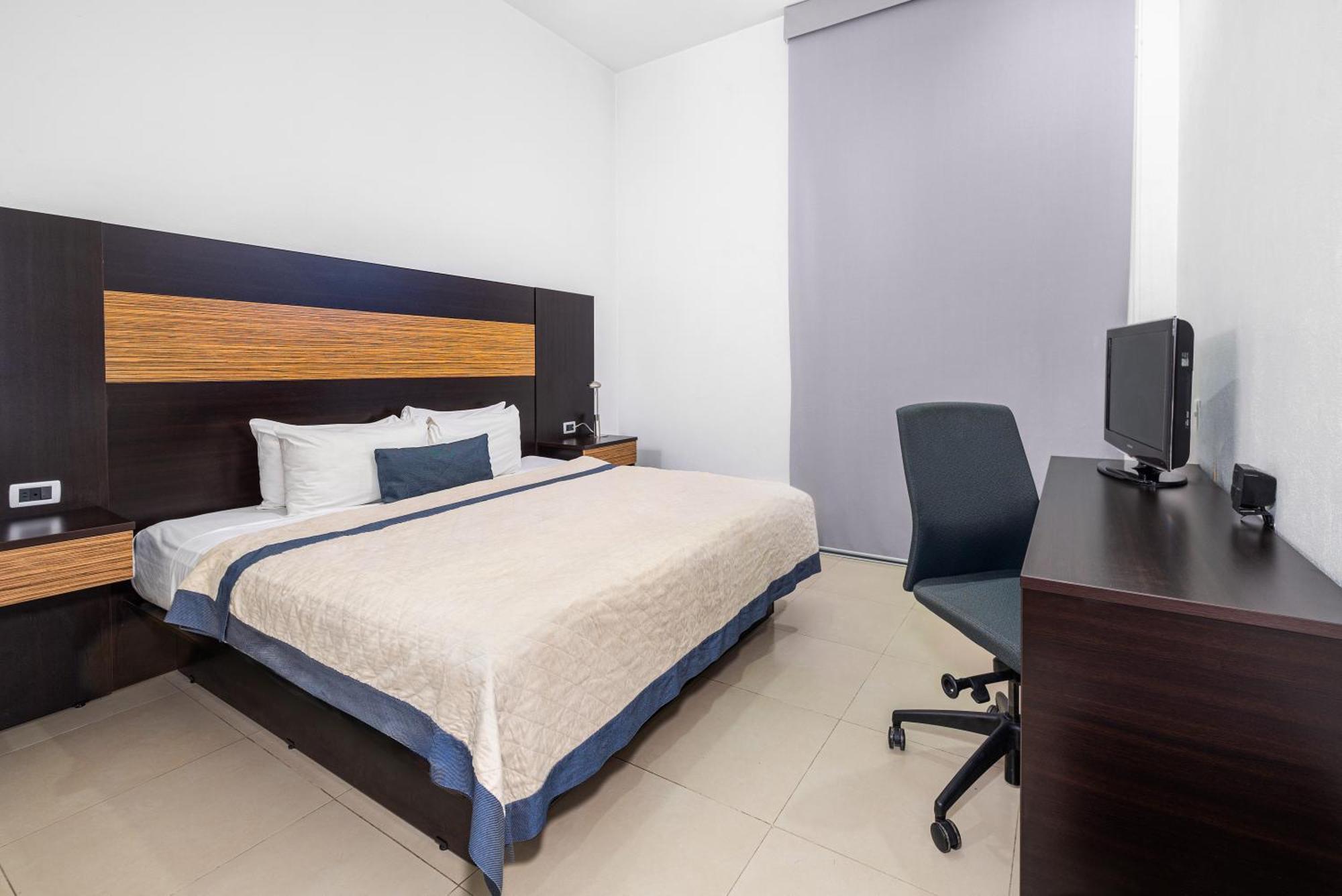 Hotel Mexico Plaza Silao Aeropuerto Exteriör bild