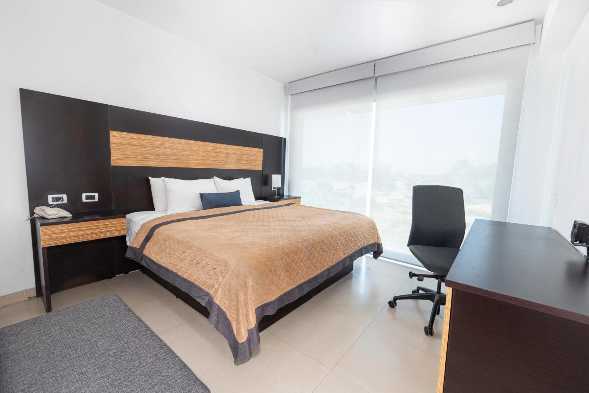 Hotel Mexico Plaza Silao Aeropuerto Exteriör bild